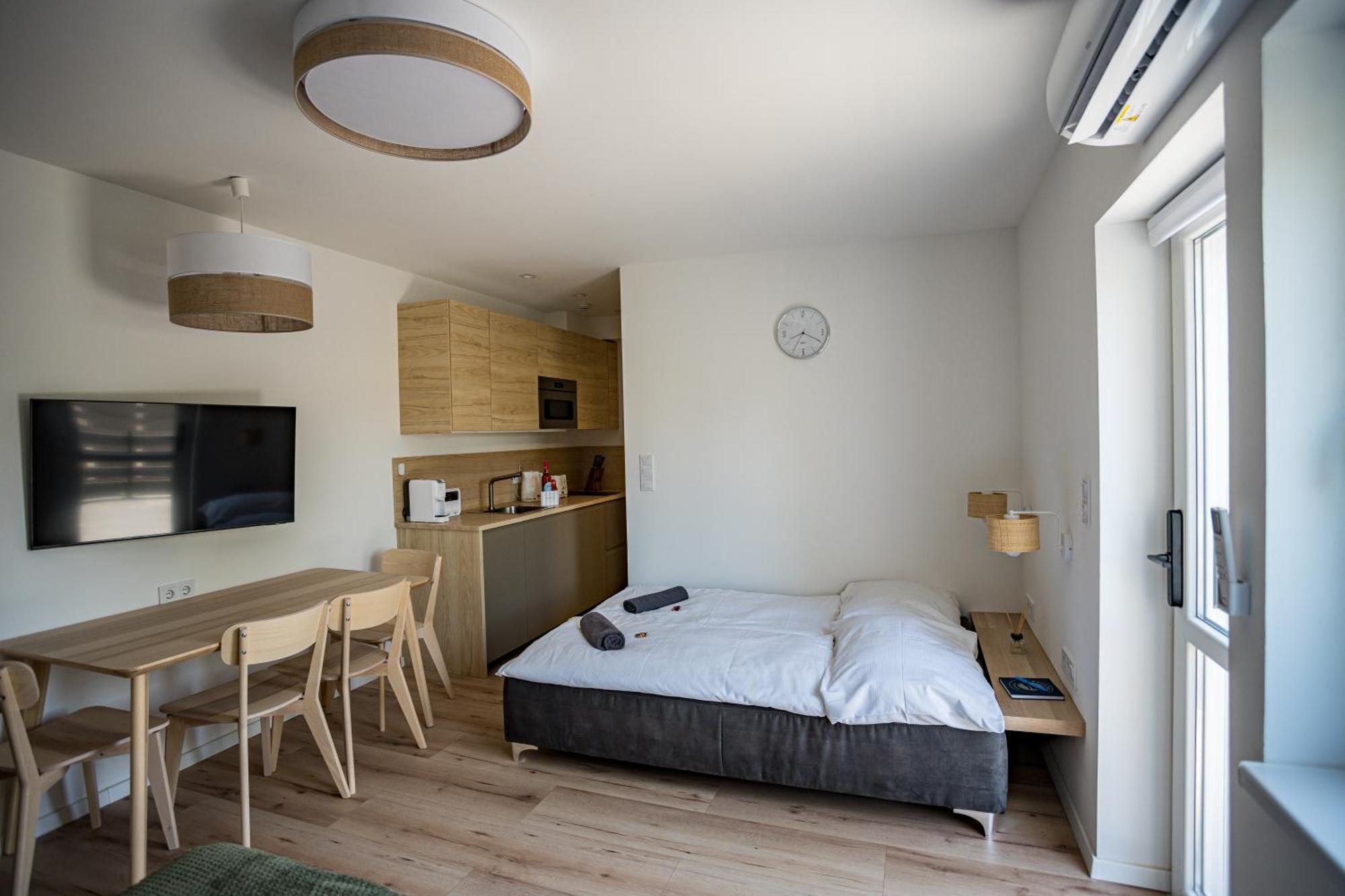 Balatonic Lime Apartmanhaz Σίοφοκ Εξωτερικό φωτογραφία